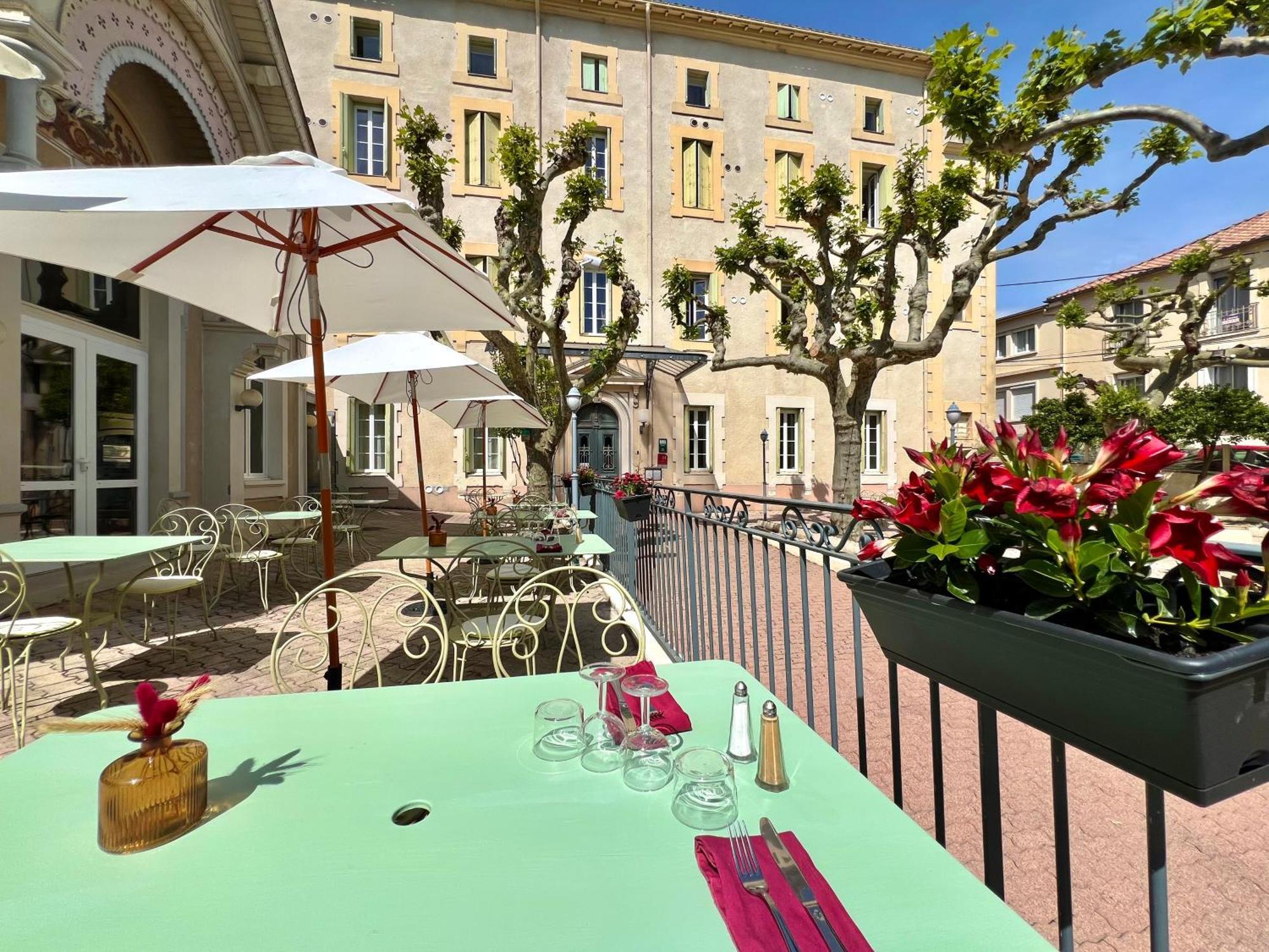 Logis Hotel Restaurant Des Thermes Lamalou-les-Bains Exterior foto